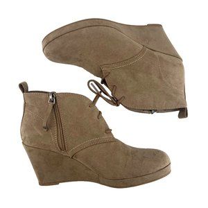 DV Dolce Size 9 Wedge Ankle Boots Booties Tan Taupe Side Zip Tie-up Faux Suede